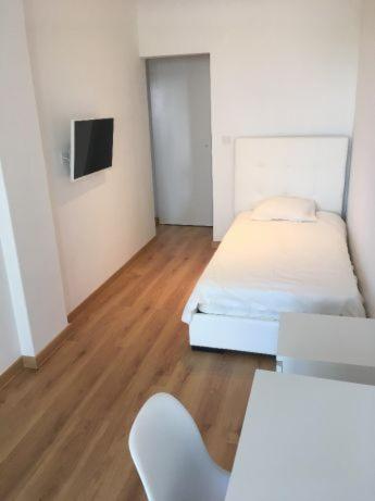 Bedrooms In Modern Guest House アルマダ エクステリア 写真